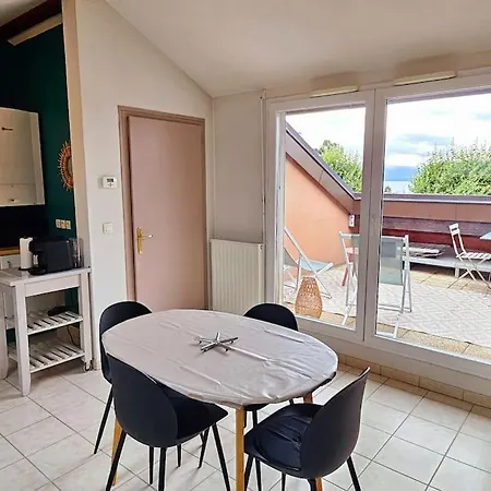 Terrasse Et Parking
